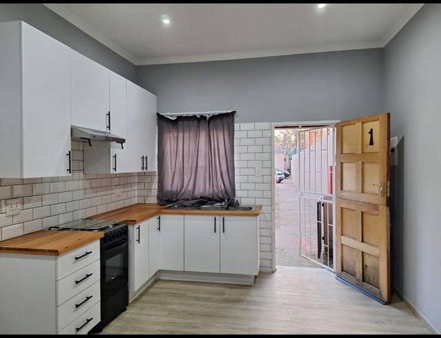 1 BEDROOM APARTMENT FOR SALE IN SELECTION PARK